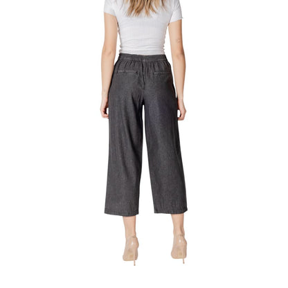 ICHI Black Cotton Cropped Jeans 1728,71956299936,Black,Clothing,Cropped Jeans - Jeans Denim - Clothing,ICHI,IT38|XS,IT40|S,Jeans Denim - Clothing,New with tags,Women