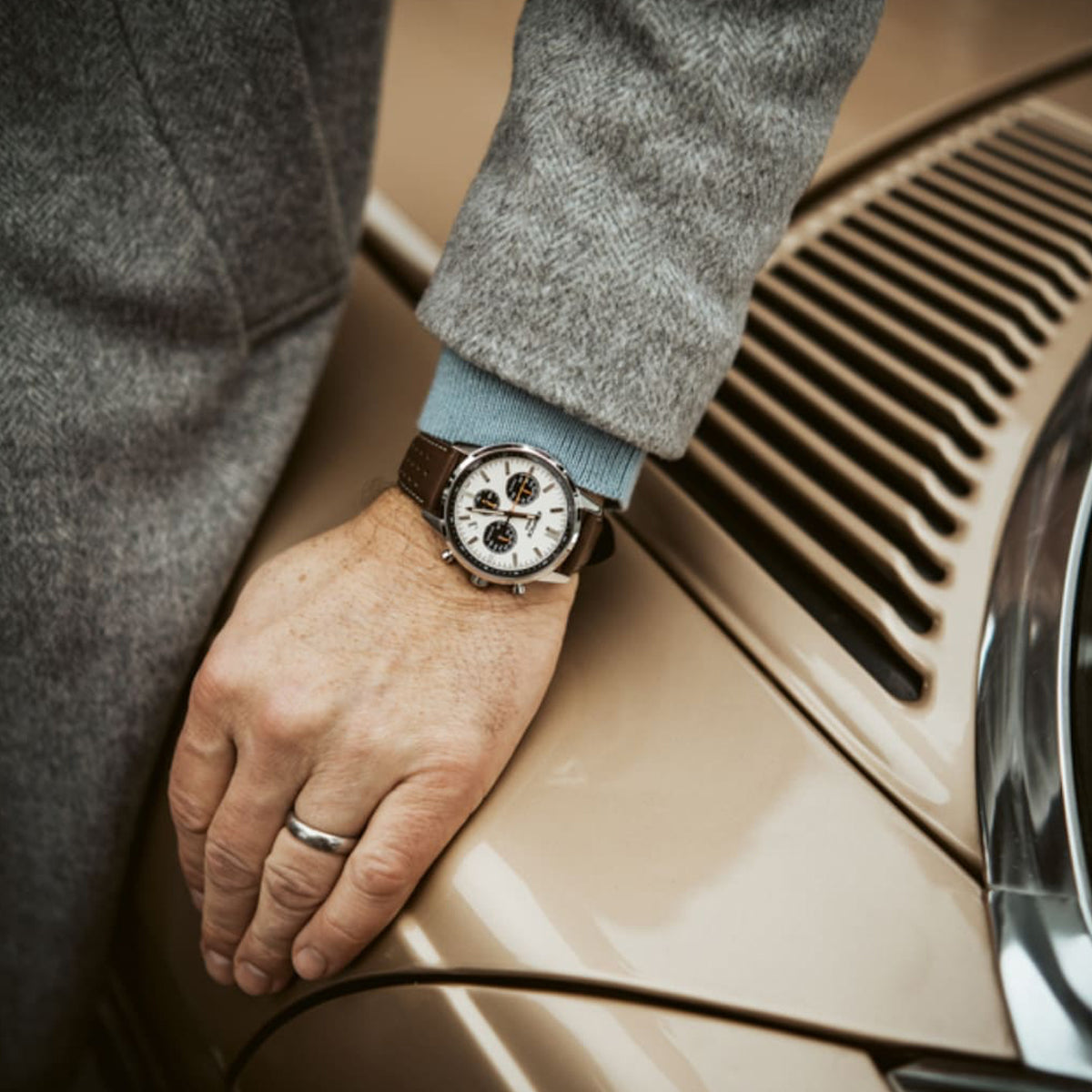 CASIO EDIFICE Mod. STANDARD CHRONOGRAPH - CHAMPAGNE Gent,READY STOCKED WATCHES,Wristwatch