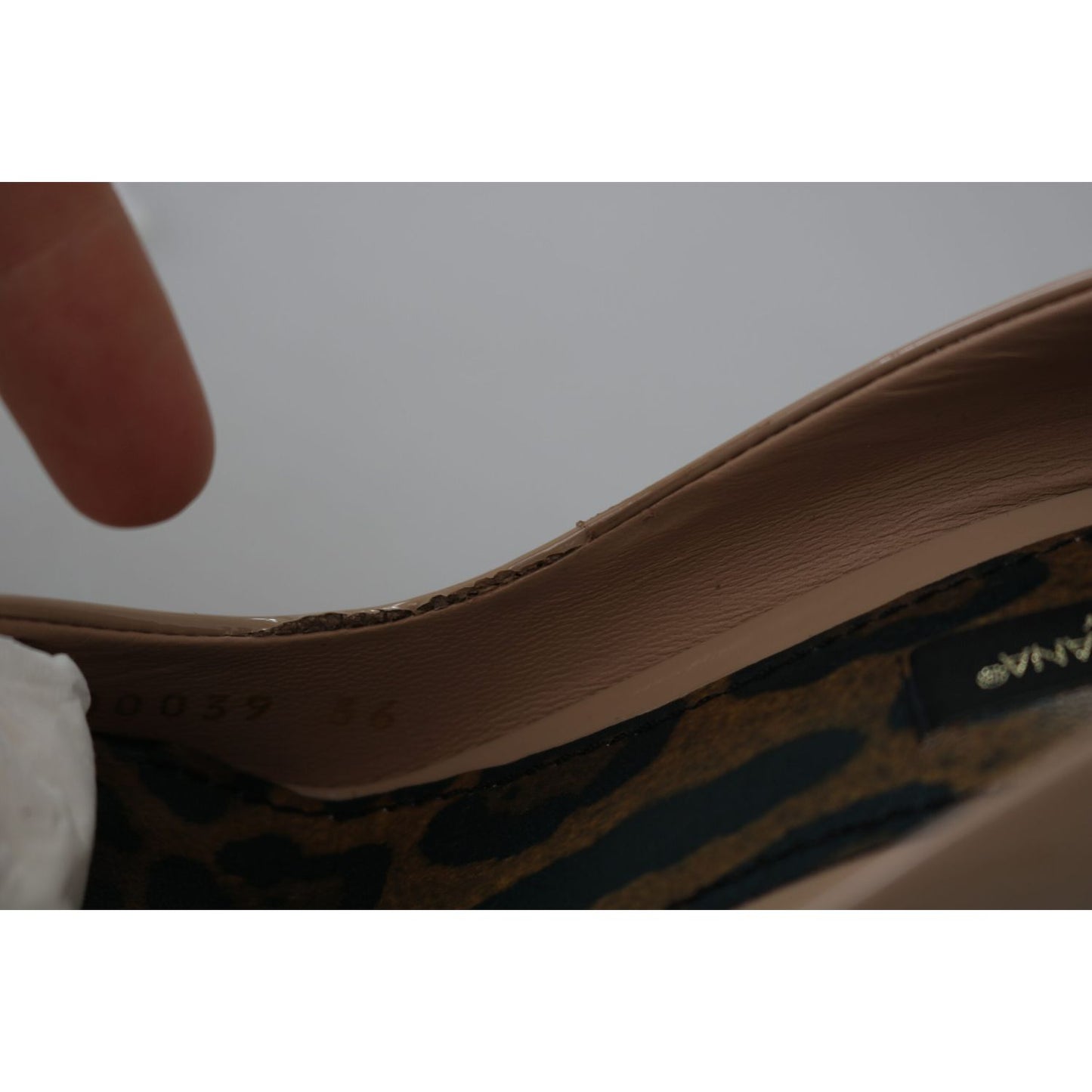 Dolce & Gabbana Beige Patent Leather Stiletto Heel Pumps Dolce & Gabbana