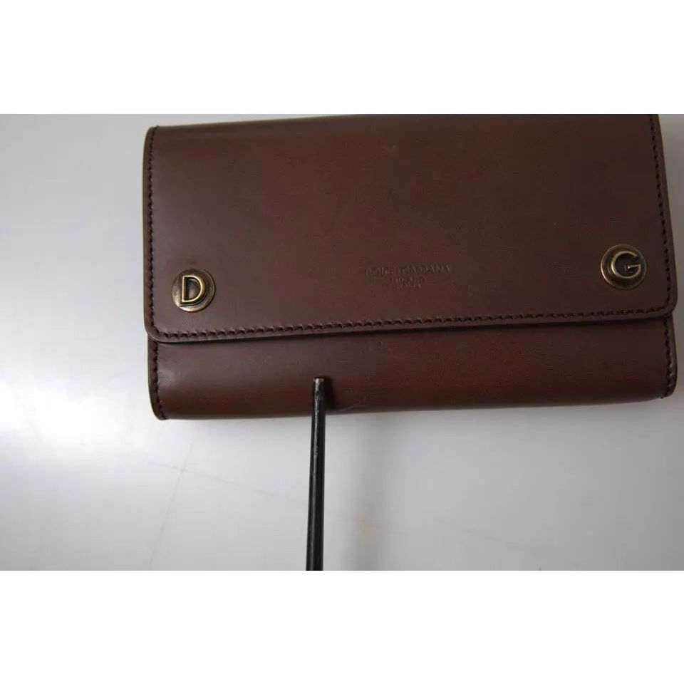 Dolce & GabbanaChic Brown Leather Shoulder Bag with Gold DetailingMcRichard Designer Brands£639.00