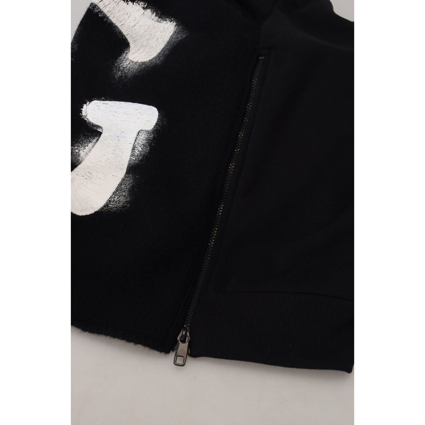Dolce & Gabbana Elegant Black Pullover Sweater black-dg-logo-cotton-pullover-sweater