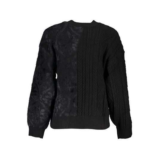 Elegant Turtleneck Sweater with Contrast Details