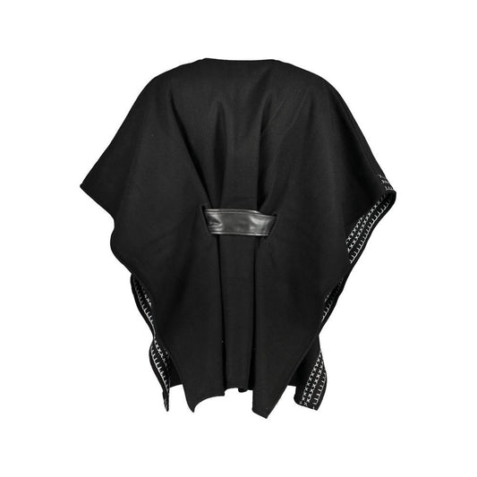 Chic Crew Neck Poncho with Contrast Details