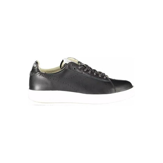 Chic Black Contrast Sole Lace-Up Sneakers