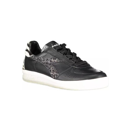 Sleek Black Leather Sneakers with Contrast Accents