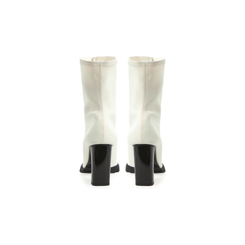 Alexander McQueen Elegant Neoprene Ankle Boots in White chic-white-neoprene-ankle-boots