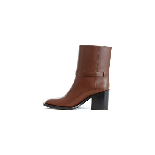 Burberry Elegant Leather Brown Boots for Sophisticated Style elegant-leather-brown-boots