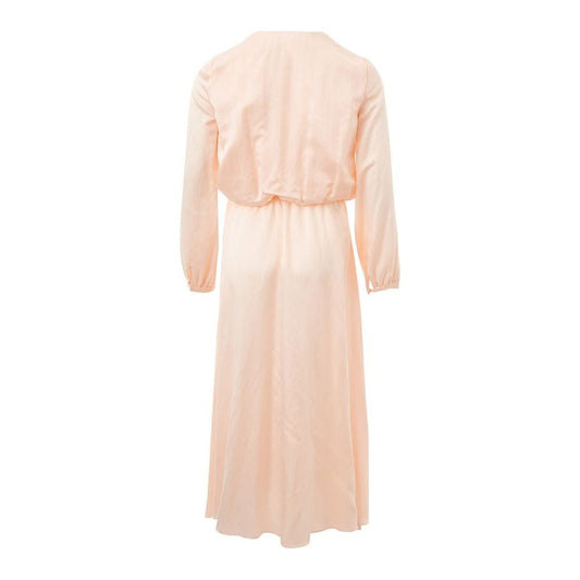 丝绸优雅粉色连衣裙