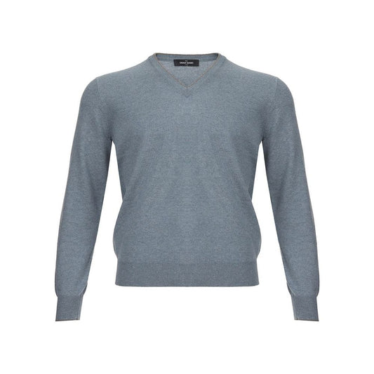 Elegant Cashmere Sweater in Chic Gray