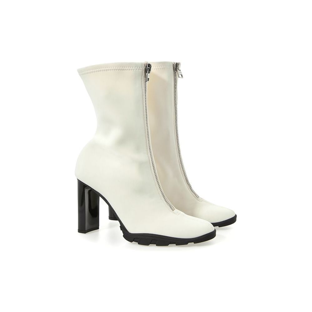 Alexander McQueen Elegant Neoprene Ankle Boots in White chic-white-neoprene-ankle-boots