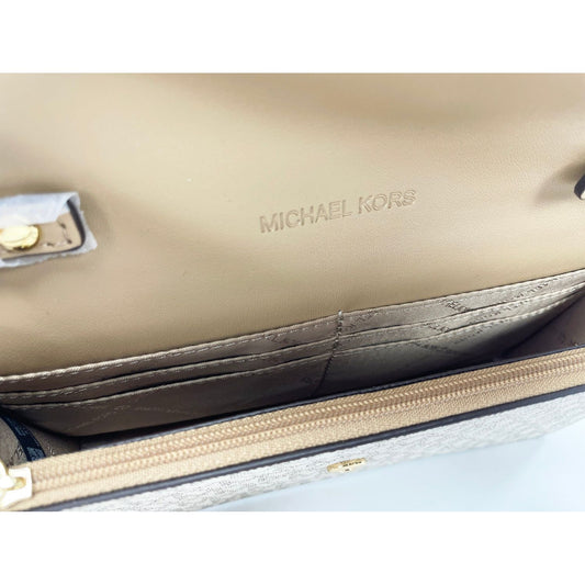 Michael KorsJet Set Travel Pale Gold Small Flap Clutch Crossbody BagMcRichard Designer Brands£169.00