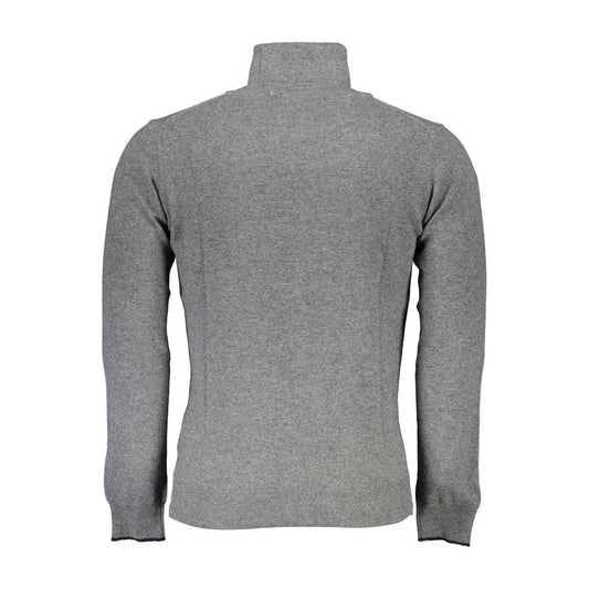 Trendy Turtleneck Sweater in Gray