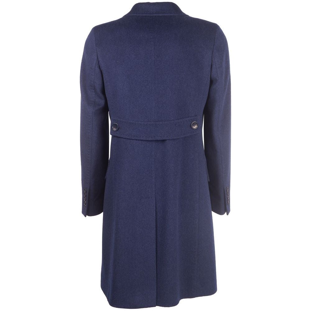 Made in ItalyElegant Virgin Wool Blue Coat for HerMcRichard Designer Brands£759.00