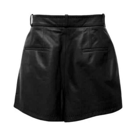 Chic Lambskin Leather Shorts in Black