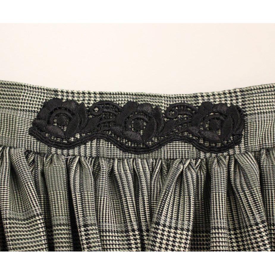 NOEMI ALEMÁN Elegant Gray Checkered Wool Shorts Skirt gray-checkered-wool-shorts-skirt 220658-gray-checkered-wool-shorts-skirt-4.jpg