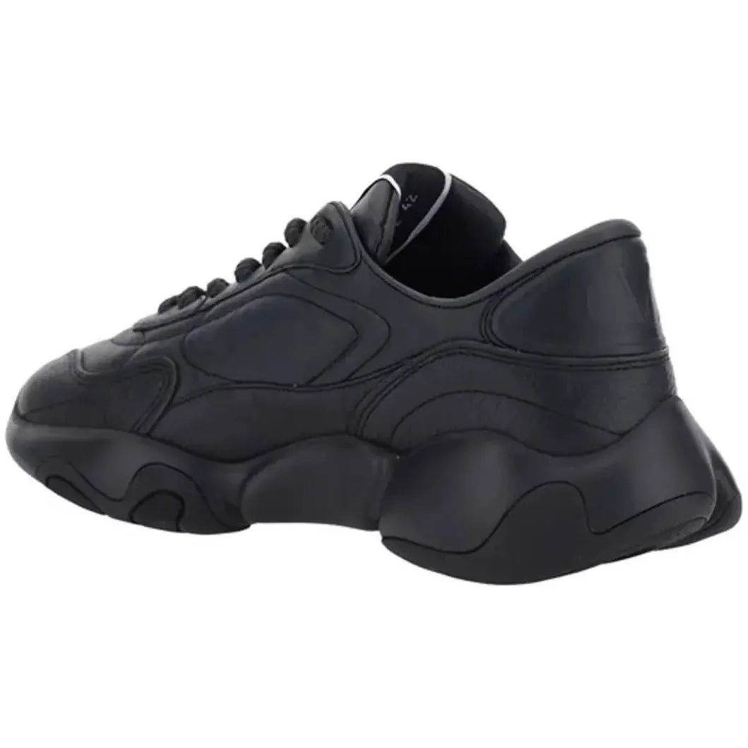 Valentino Elevated Elegance Low-Top Leather Sneakers MAN SNEAKERS black-calf-leather-garavani-sneakers 3199dac0ce64dfbf01827dbb0da6cfaf-135cfad4-5a1.webp