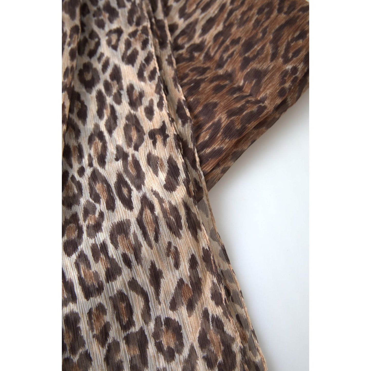 Dolce & Gabbana Elegant Silk Neck Wrap Scarf in Luxurious Brown brown-leopard-silk-shawl-wrap-foulard-scarf