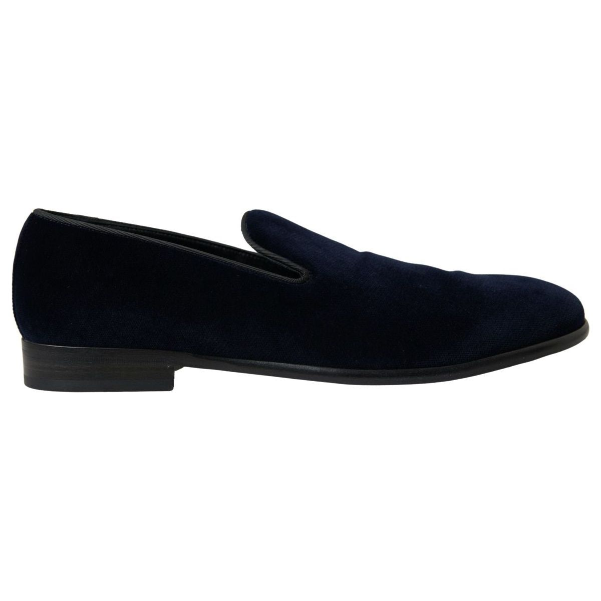 Dolce & Gabbana Elegant Blue Velvet Loafers for Men blue-velvet-loafers-formal-shoes 465A8169-scaled-579da3fd-0b4_c4c1f320-e673-4cc9-90ed-70bf94e2fdb5.jpg
