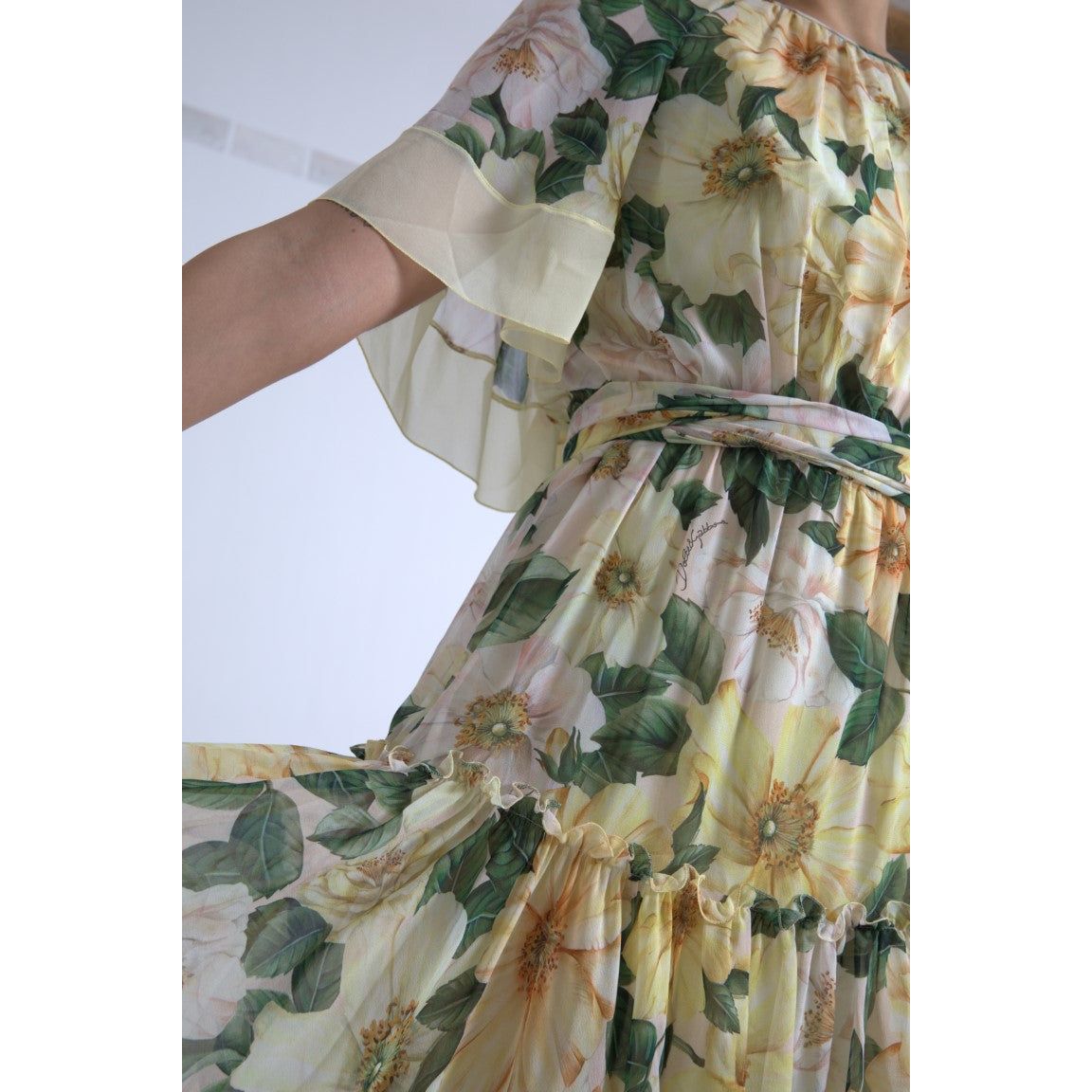 Dolce & Gabbana Elegant Silk Floral Maxi Dress multicolor-silk-floral-print-long-maxi-dress-1 465A9449-Medium-b2d9a451-6b3.jpg