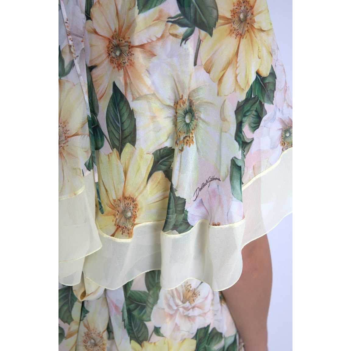 Dolce & Gabbana Elegant Silk Floral Maxi Dress multicolor-silk-floral-print-long-maxi-dress-1 465A9451-Medium-c842dd06-01d.jpg