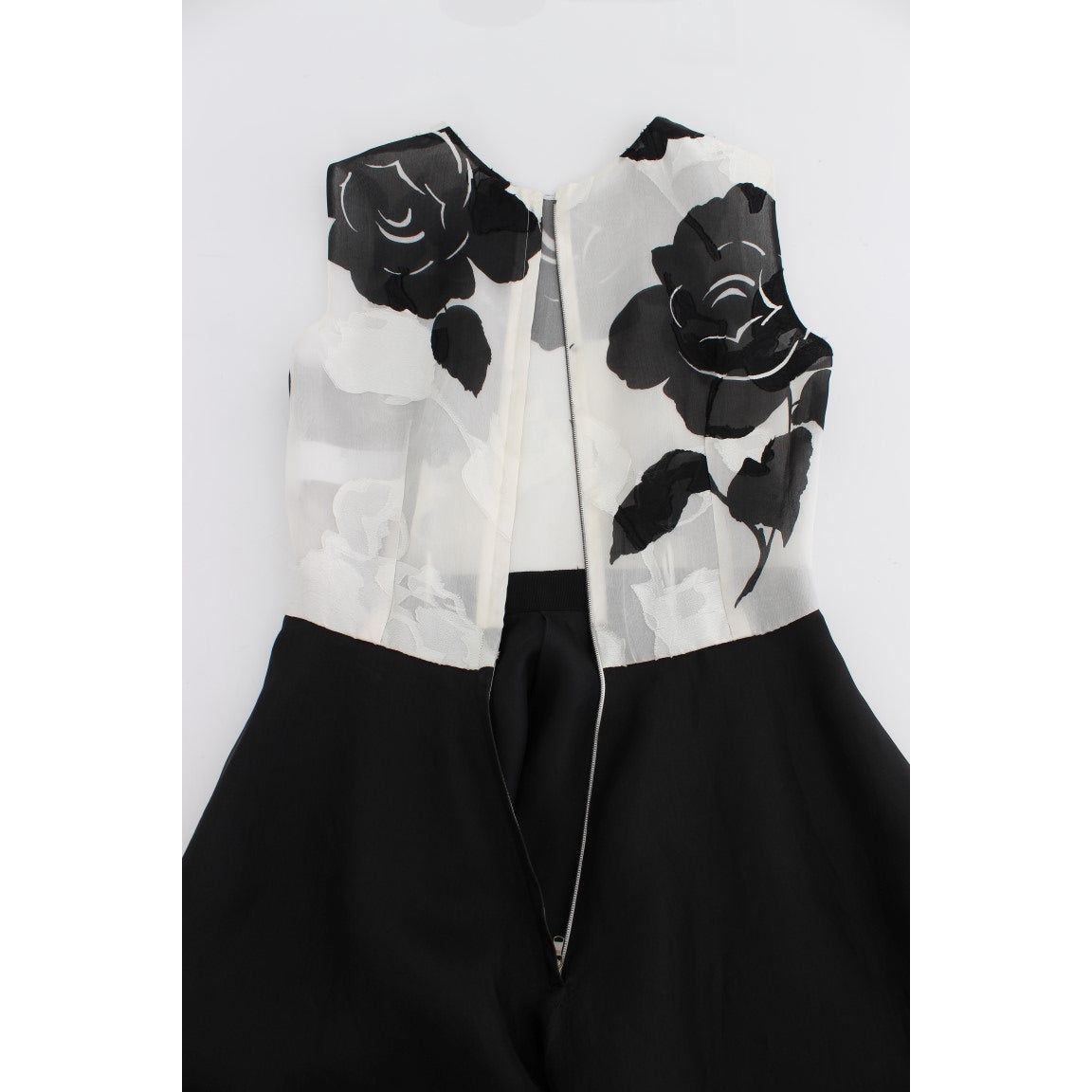 Dolce & Gabbana Elegant Floral Silk Full Length Dress black-white-floral-silk-sheath-gown-dress 72716-black-white-floral-silk-sheath-gown-dress-5.jpg