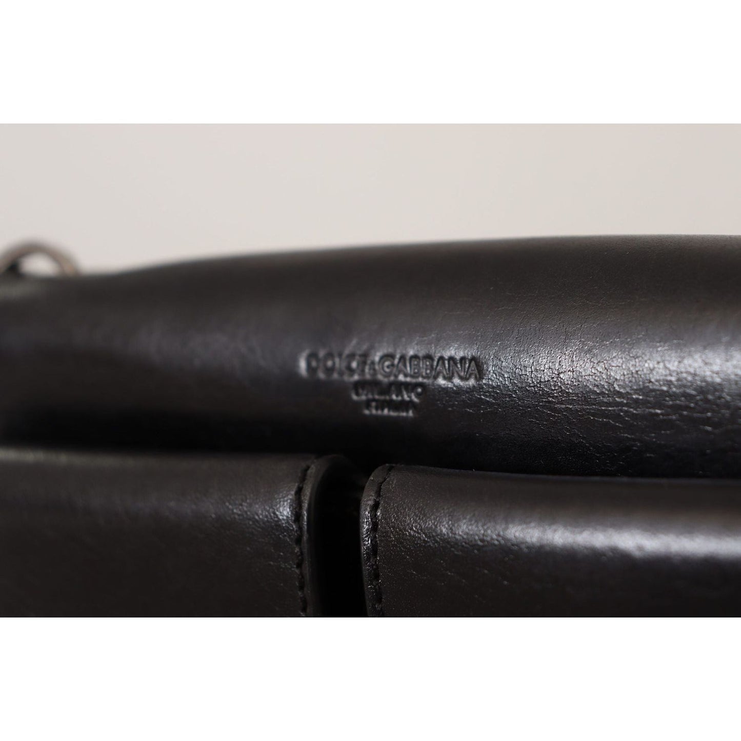 Dolce & GabbanaElegant Mini Leather Wallet in Timeless BlackMcRichard Designer Brands£629.00
