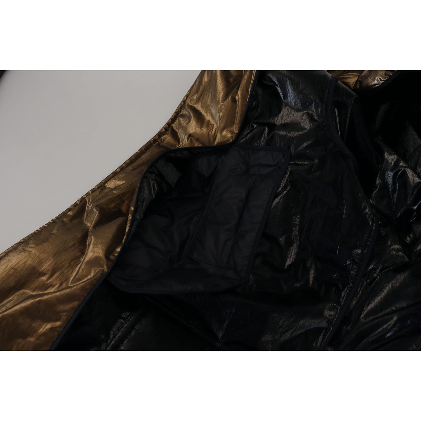 Dolce & Gabbana Elegant Bronze Double-Breasted Jacket bronze-nylon-collar-double-breasted-jacket IMG_8657-1-scaled-de118f25-161.jpg