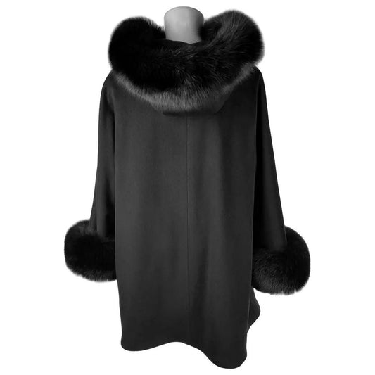 Made in Italy Chic Woolen Short Coat with Fur Detail black-wool-vergine-jackets-coat-2 product-11374-1692300591-885dd9f9-136.jpg